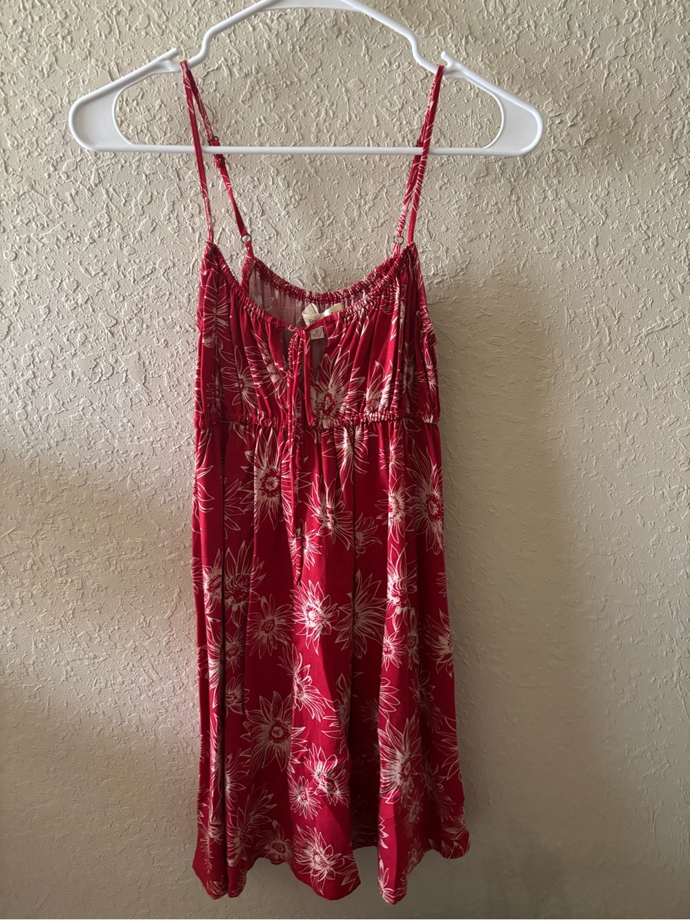 Rewind red floral smocked top dress